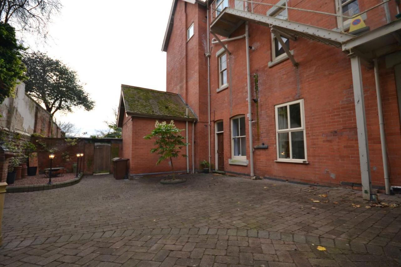 Historic House In The Park, Private Courtyard Near The Castle Apartment นอตติงแฮม ภายนอก รูปภาพ